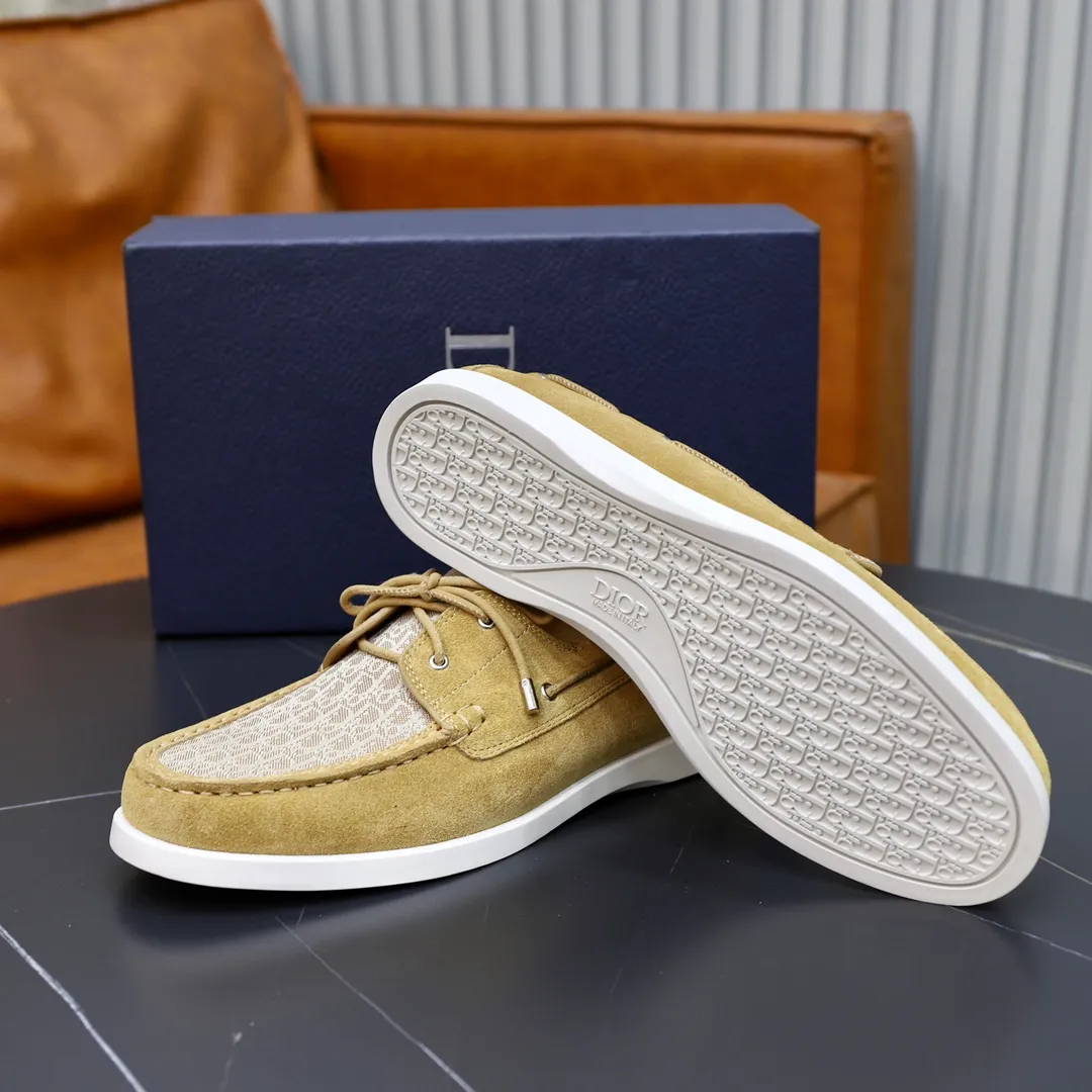 Ex-factory price: 540🙅‍♂️🙅‍♂️🙅‍♂️ Brand: Dior DIOR Standard code: Men's code 38/44 (45 can be customized) Grade: Same as the official website Material: Original cowhide stitching, cowhide lining, original TPU wear-resistant soft outsole Style categories: Leisure and sports version, footwear for driving, young fashion, European and American trends, British style Color: actual picture color